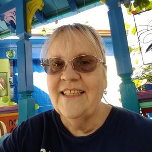 Meet your Posher, Nancy